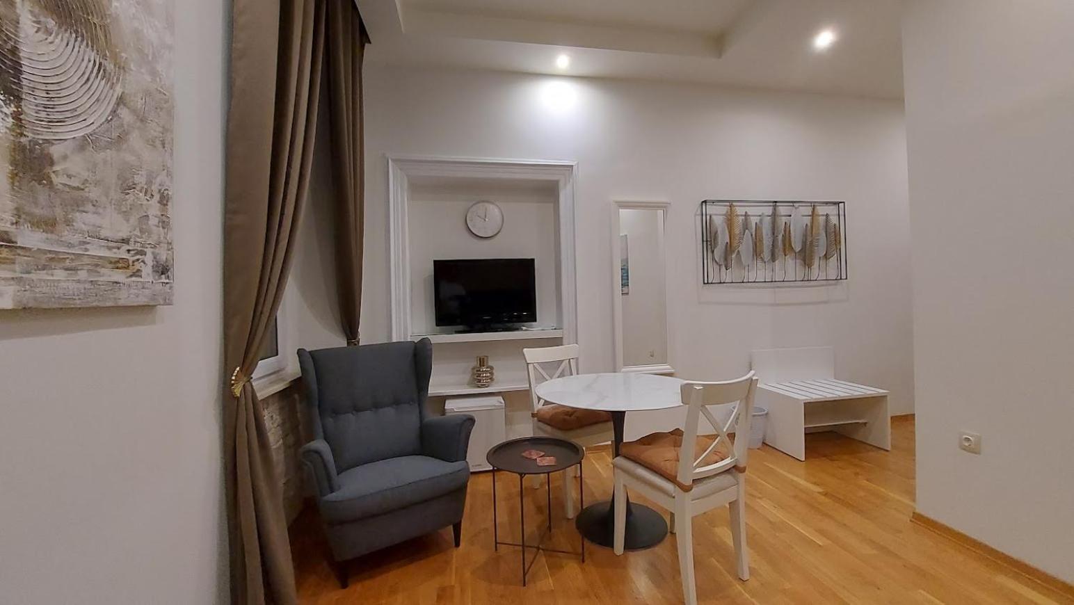 City Center Lodge Pula Room photo